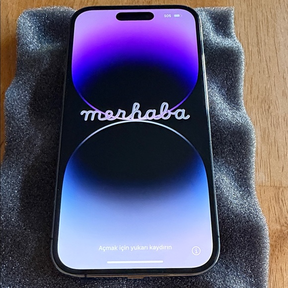Apple iPhone 14 Pro 256gb in Deep Purple
